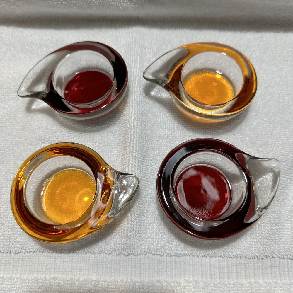 PARTLITE P8918 (Set of 4) Groovy Tealight Holder Yin Yang‎ (3.25x2.5")